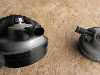 BMW Horns (Pair) High and Low Pitch 61336912068 2003-2008 E85 E86 Z43